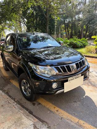 MITSUBISHI L200 TRITON 2.4 16V TURBO DIESEL SPORT HPE CD 4P 4X4 AUTOMÁTICO